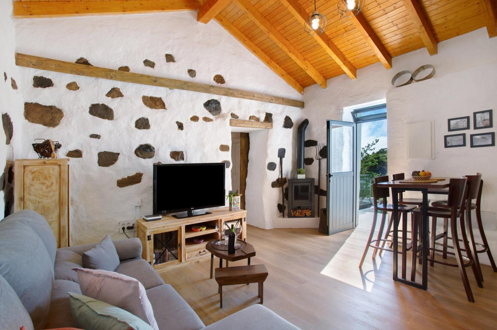 Vila Casa Tito Y Teresita Vega de San Mateo Exteriér fotografie