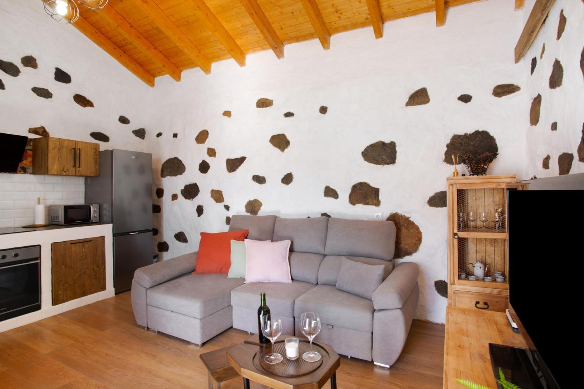 Vila Casa Tito Y Teresita Vega de San Mateo Exteriér fotografie
